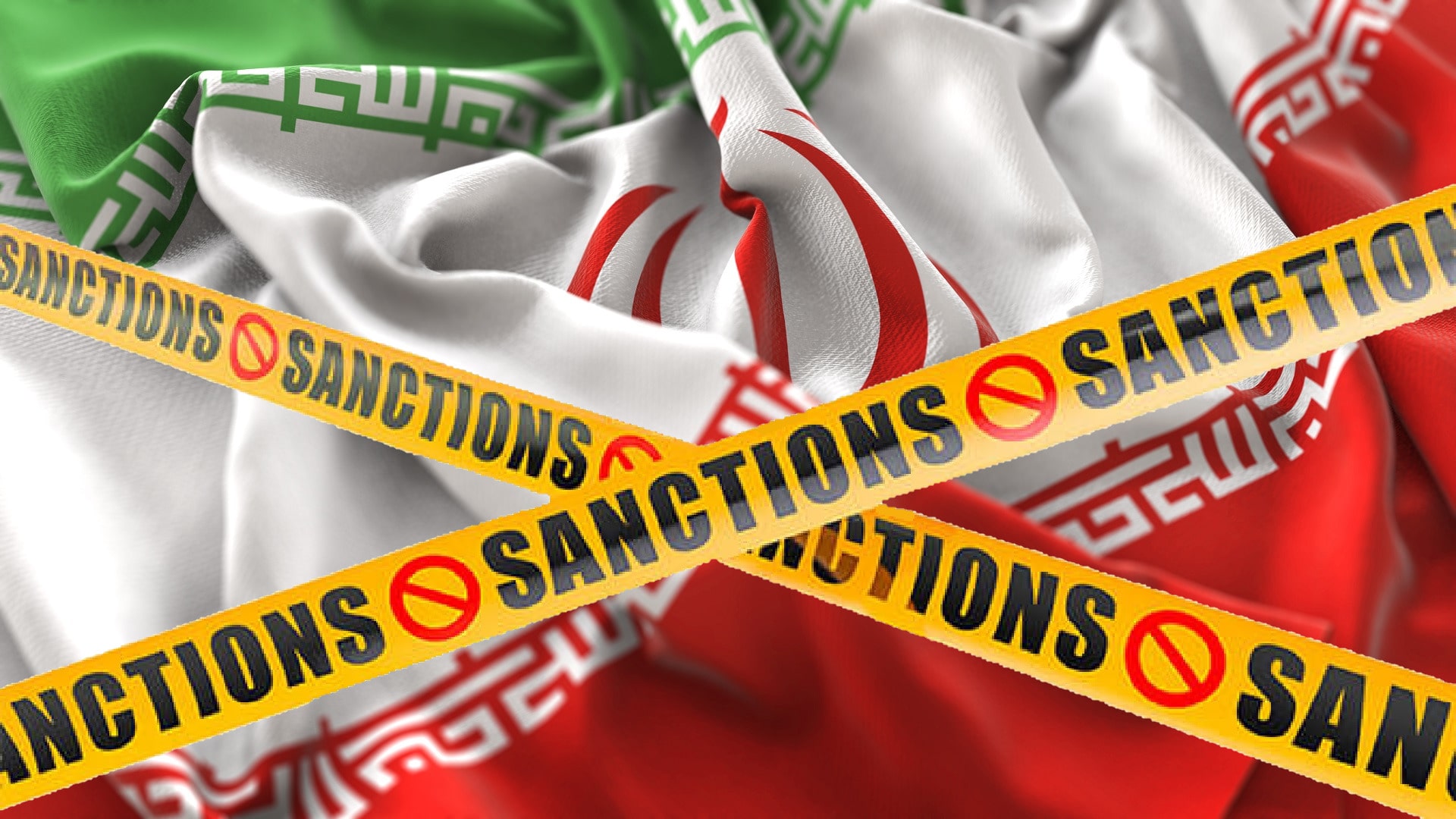 Tourists enjoying historical sites in Iran despite sanctions